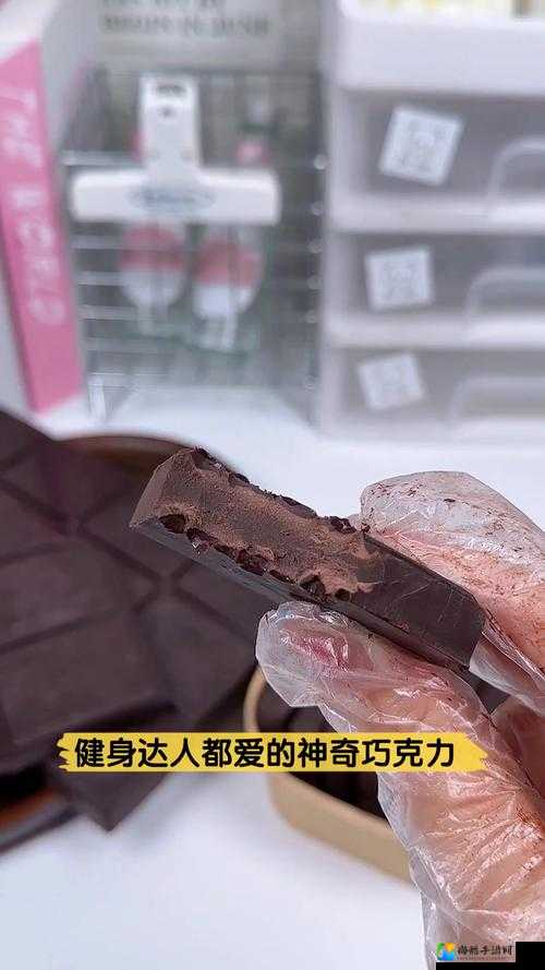 亨利夫妇巧克力腹肌男爆火背后：吃货与健身达人的终极平衡
