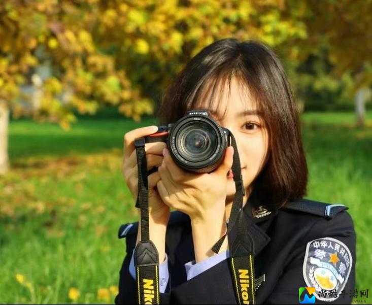 清纯警花被迫开花苞：正义与偏见下的成长之路